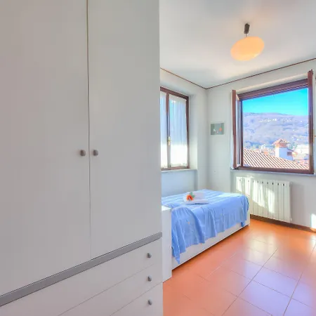 Lauras Cozy Center Apartment Stresa